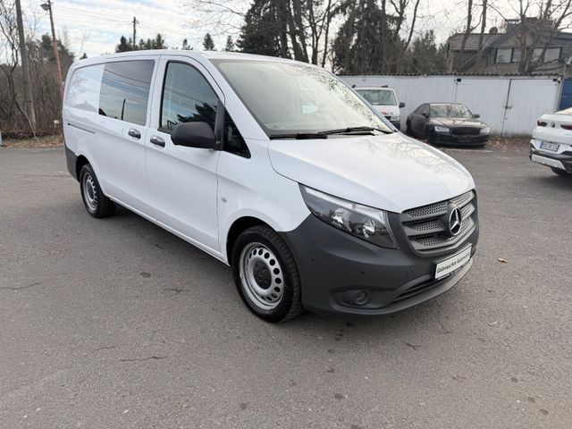 Mercedes-Benz Vito 119 CDI RWD lang - Kis furgon: 1 kép. Mercedes-Benz Vito 119 CDI RWD lang - Kis furgon: 1 kép.