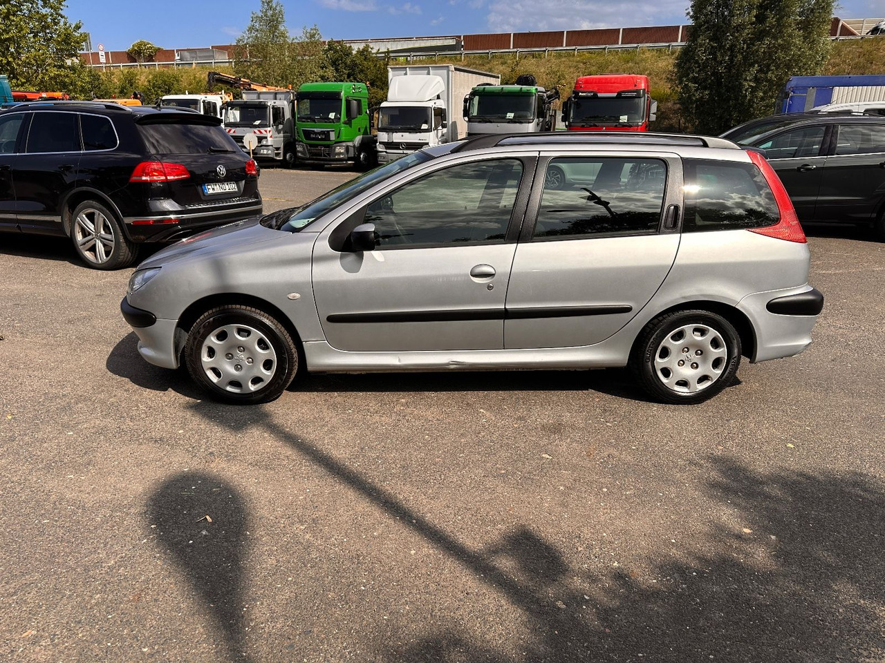 Kombi Peugeot 206 SW Grand Filou Cool: 6 kép. Kombi Peugeot 206 SW Grand Filou Cool: 6 kép.