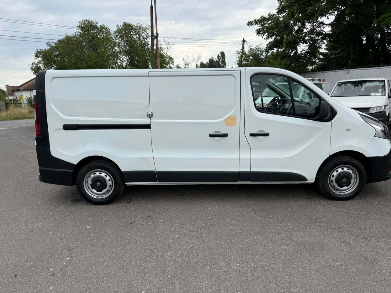 Renault Trafic Kasten . nur Export only Export !! - Kis furgon: 3 kép. Renault Trafic Kasten . nur Export only Export !! - Kis furgon: 3 kép.