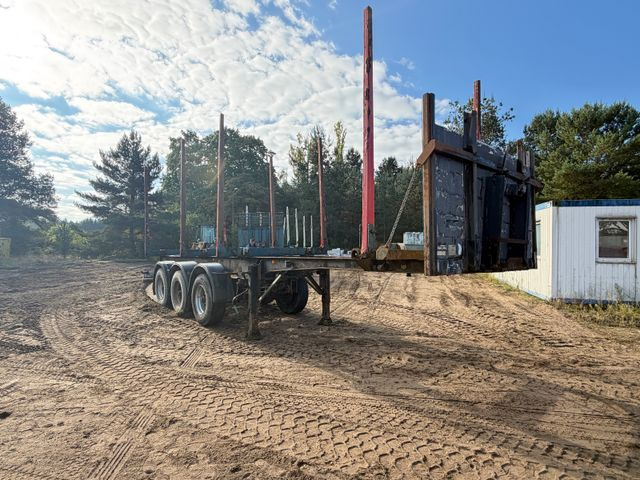 Schmitz Cargobull SPR 24/3 - Rönkszállító pótkocsi: 4 kép. Schmitz Cargobull SPR 24/3 - Rönkszállító pótkocsi: 4 kép.