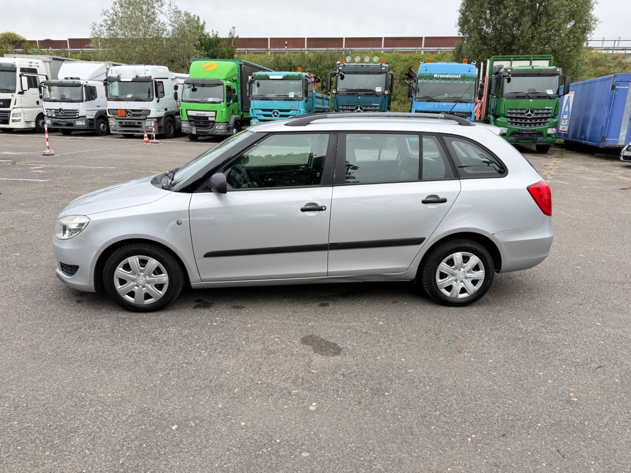 Skoda Fabia Combi Cool Edition - Kombi: 5 kép. Skoda Fabia Combi Cool Edition - Kombi: 5 kép.