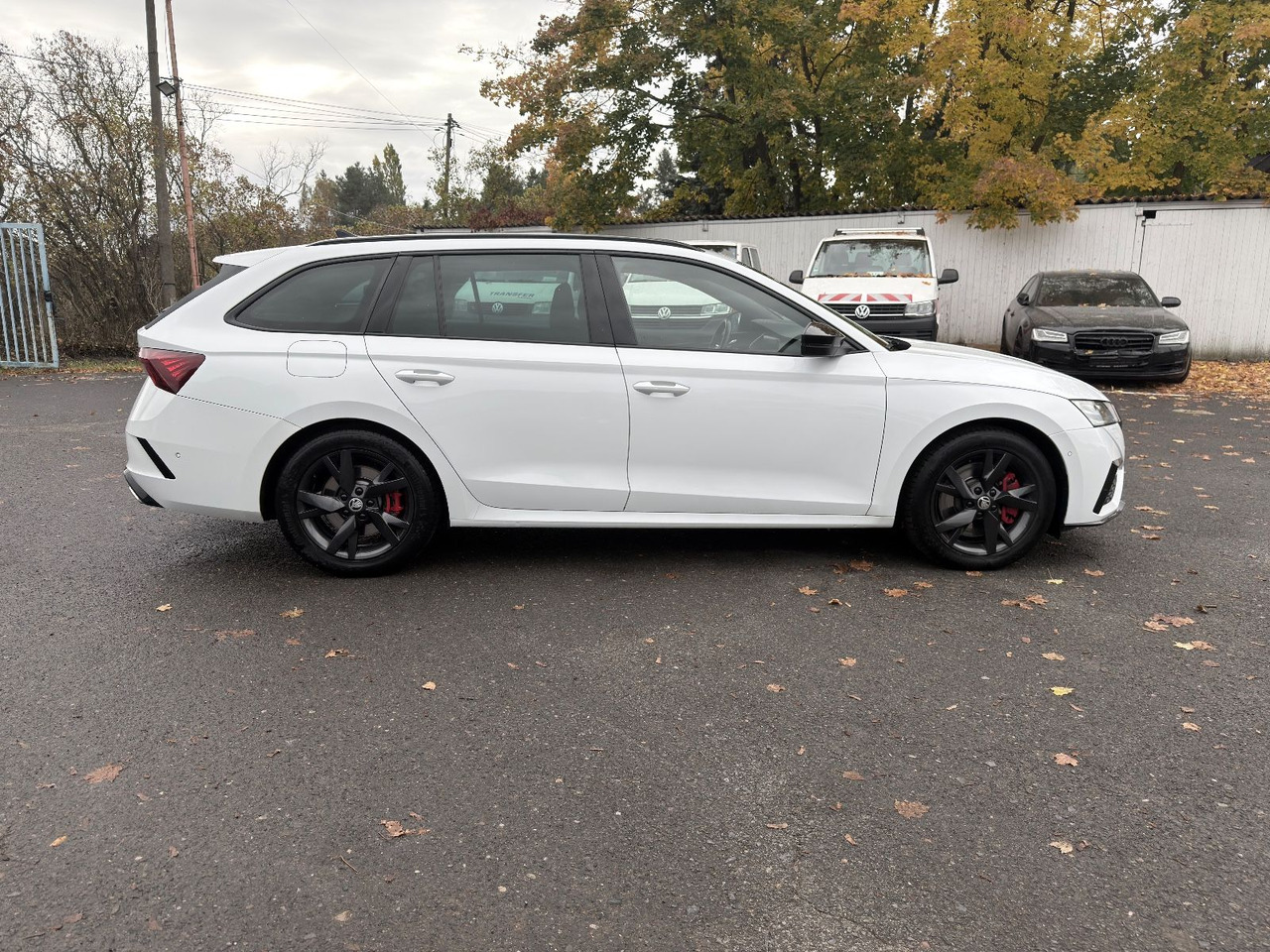 Skoda Octavia Combi RS First Edition - Kombi: 5 kép. Skoda Octavia Combi RS First Edition - Kombi: 5 kép.