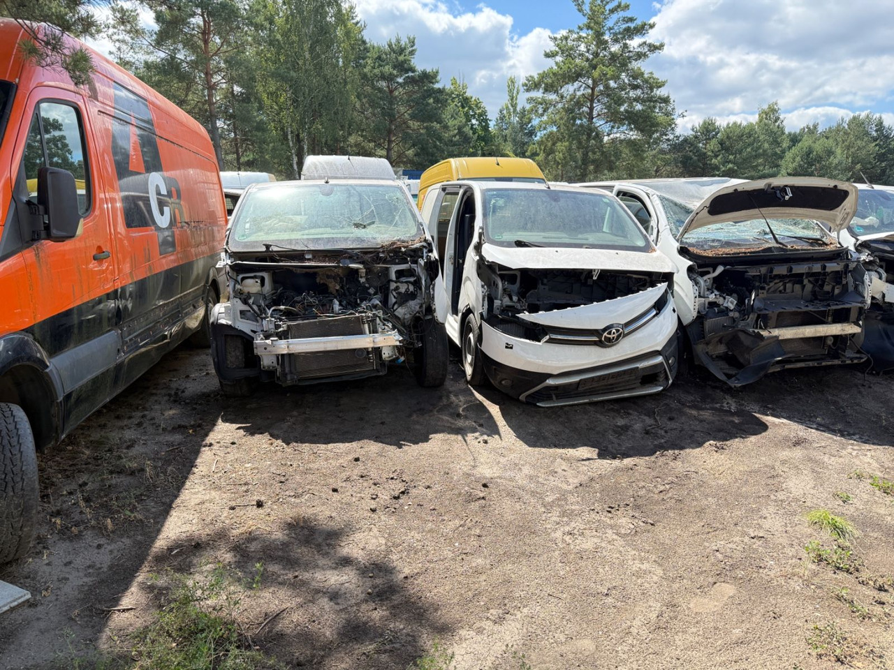 Toyota Proace L1 Kasten Meister ERSATZTEILENSPENDER - Kis furgon: 2 kép. Toyota Proace L1 Kasten Meister ERSATZTEILENSPENDER - Kis furgon: 2 kép.
