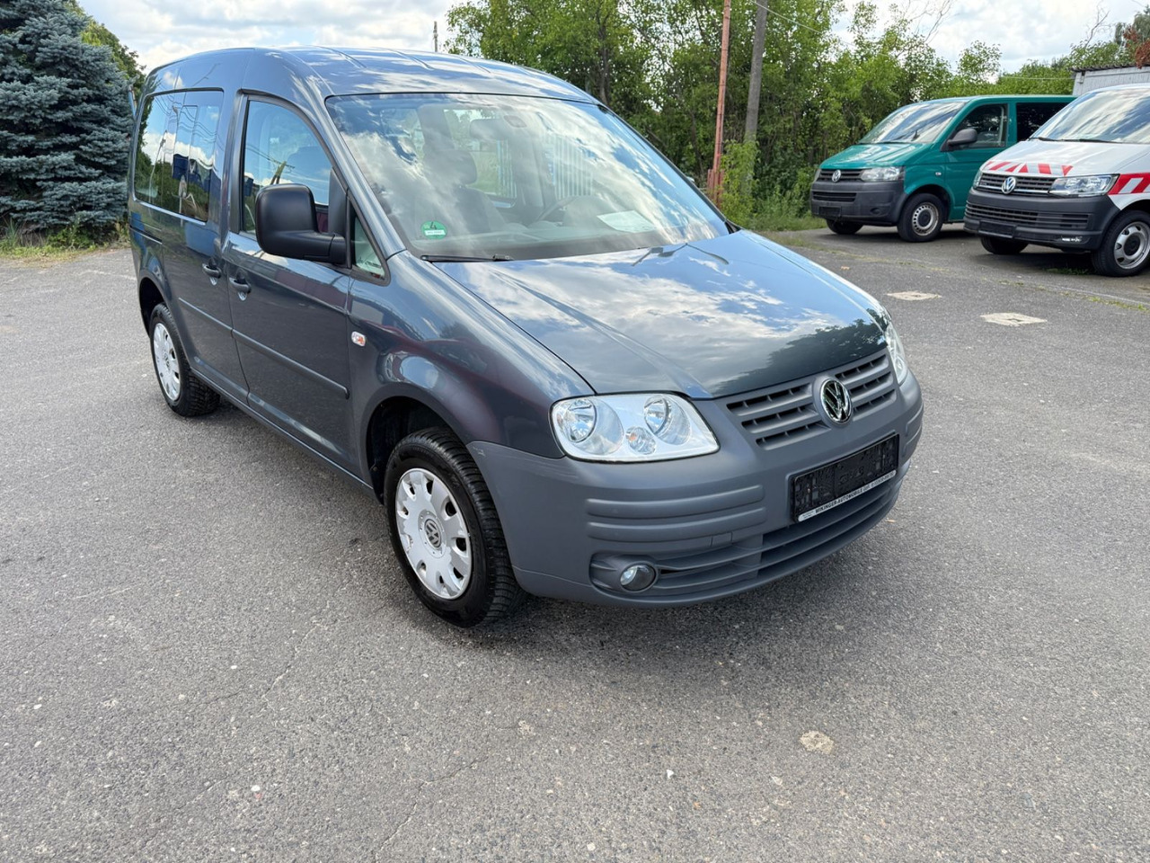 Volkswagen Caddy Life Gewinner Caddy - Kisbusz, Duplakabinos kisteherautó: 2 kép. Volkswagen Caddy Life Gewinner Caddy - Kisbusz, Duplakabinos kisteherautó: 2 kép.