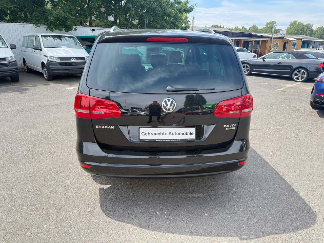 Volkswagen Sharan Highline BMT - Kisbusz: 4 kép. Volkswagen Sharan Highline BMT - Kisbusz: 4 kép.