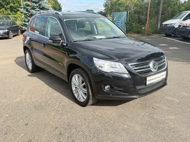 Volkswagen Tiguan Team BMT - Kisbusz: 2 kép. Volkswagen Tiguan Team BMT - Kisbusz: 2 kép.