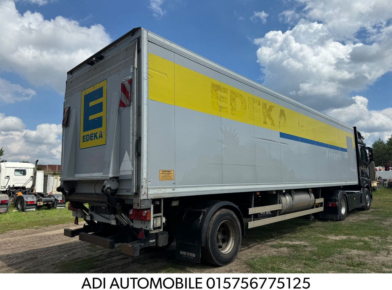 Wagen-Mayer MSK 10-9 mit LBW - Félpótkocsi hűtős: 1 kép. Wagen-Mayer MSK 10-9 mit LBW - Félpótkocsi hűtős: 1 kép.
