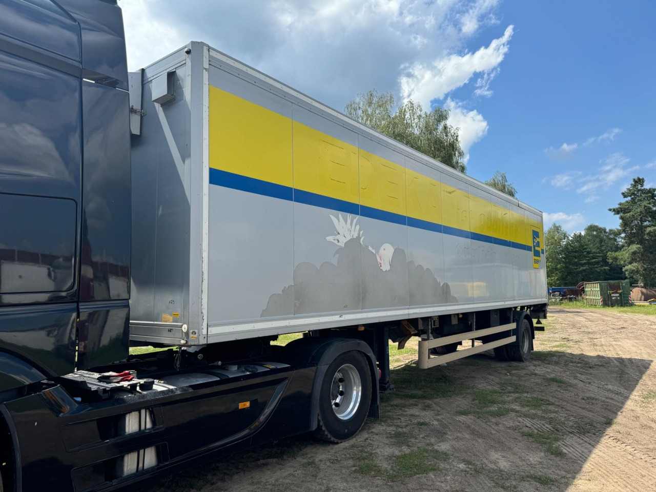 Wagen-Mayer MSK 10-9 mit LBW - Félpótkocsi hűtős: 5 kép. Wagen-Mayer MSK 10-9 mit LBW - Félpótkocsi hűtős: 5 kép.