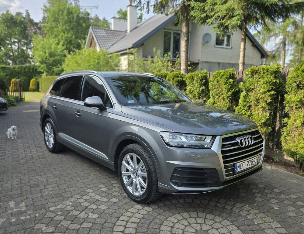 Audi Q7 - Terepjáró/ SUV: 4 kép. Audi Q7 - Terepjáró/ SUV: 4 kép.