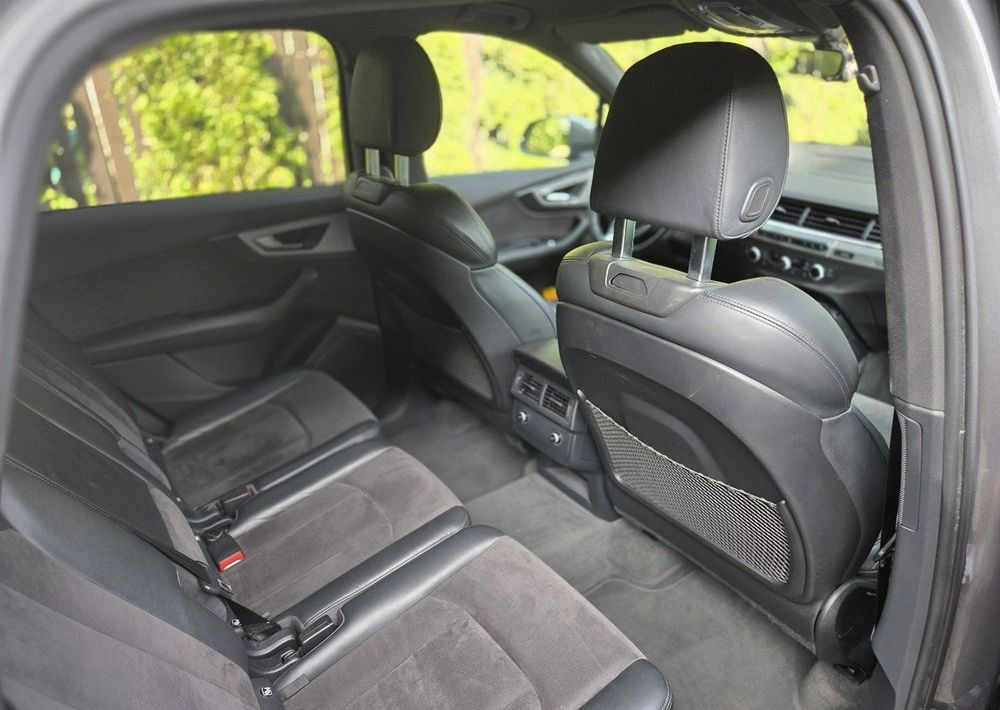 Audi Q7 - Terepjáró/ SUV: 5 kép. Audi Q7 - Terepjáró/ SUV: 5 kép.