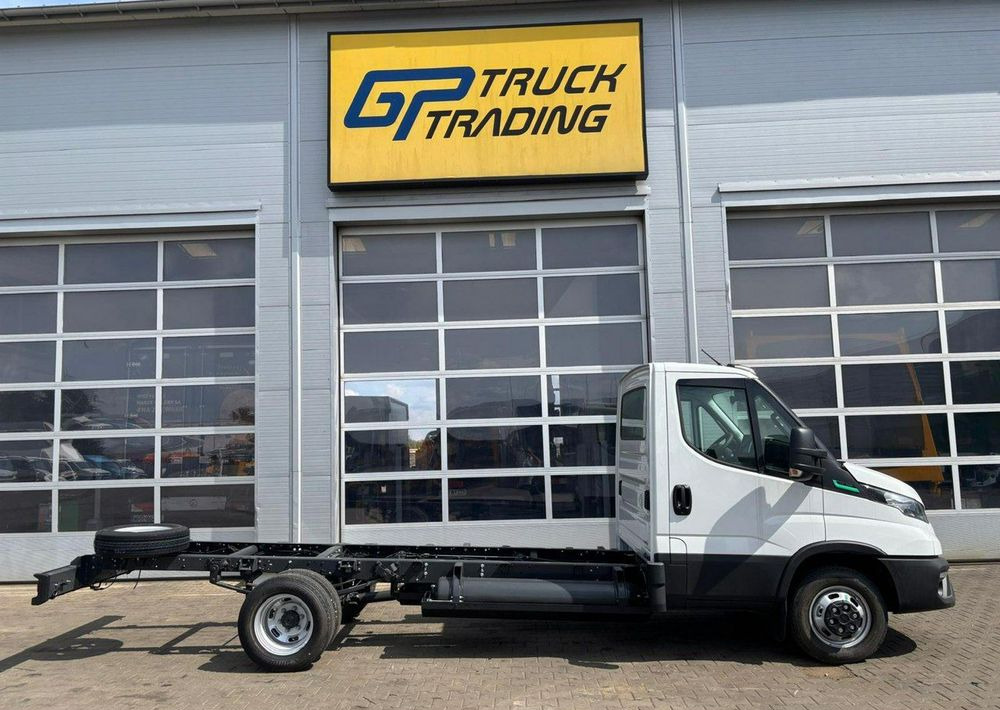 Iveco Daily CNG - Alvaz teherautó: 3 kép. Iveco Daily CNG - Alvaz teherautó: 3 kép.