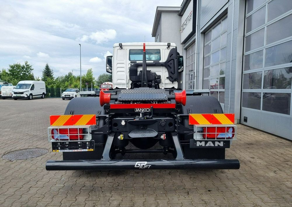 MAN TGM 18 250 - Szemetesautó: 4 kép. MAN TGM 18 250 - Szemetesautó: 4 kép.