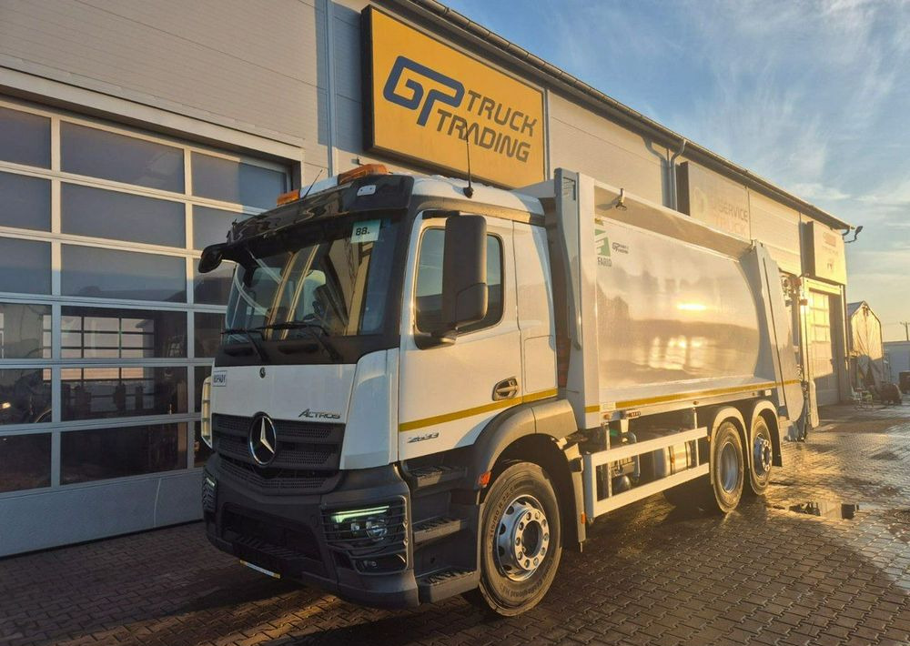 Mercedes-Benz Actros 2633, śmieciarka Farid - Szemetesautó: 1 kép. Mercedes-Benz Actros 2633, śmieciarka Farid - Szemetesautó: 1 kép.