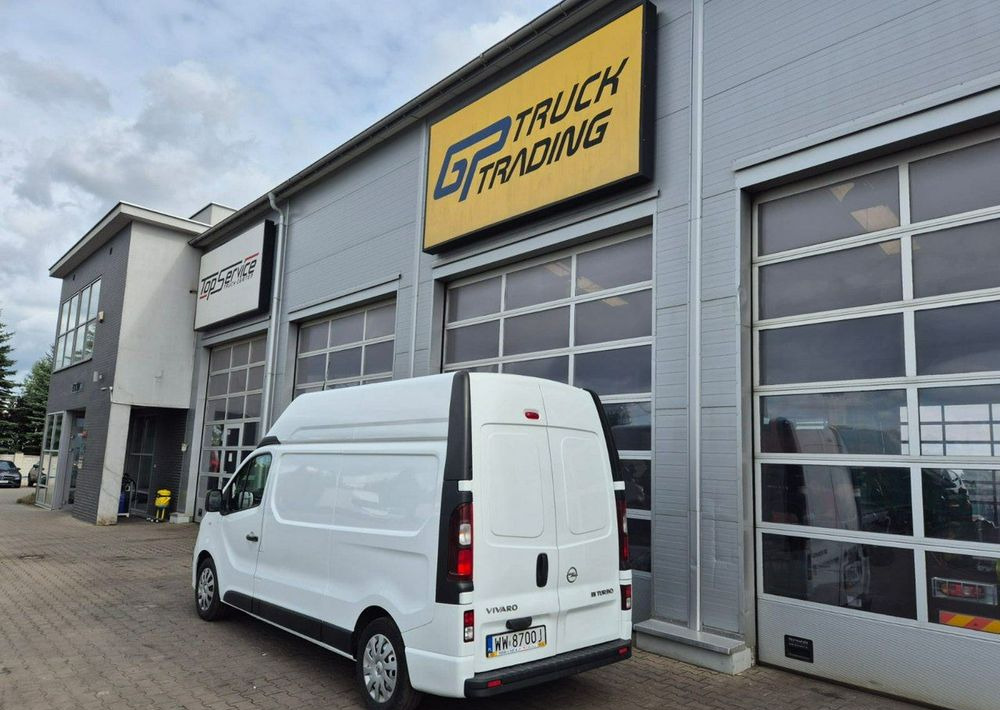 Opel Vivaro - Kis furgon: 4 kép. Opel Vivaro - Kis furgon: 4 kép.