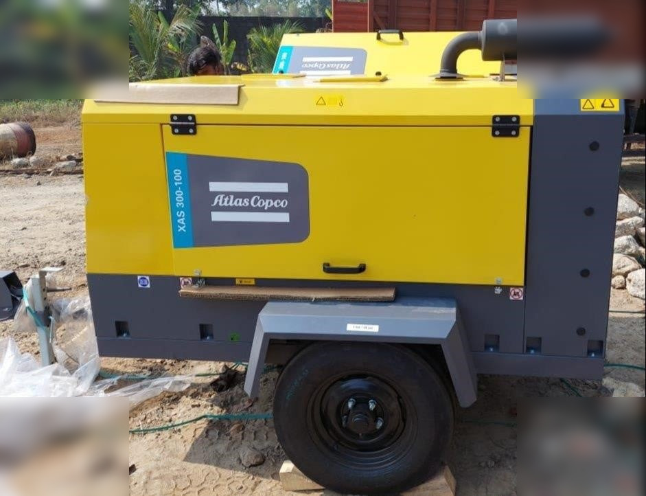 ATLAS COPCO 300 CFM - Légkompresszor: 1 kép. ATLAS COPCO 300 CFM - Légkompresszor: 1 kép.