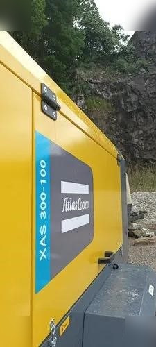 ATLAS COPCO 500 CFM - Légkompresszor: 1 kép. ATLAS COPCO 500 CFM - Légkompresszor: 1 kép.