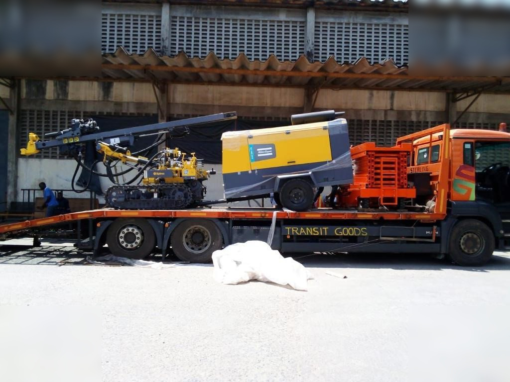 ATLAS COPCO 500 CFM - Légkompresszor: 4 kép. ATLAS COPCO 500 CFM - Légkompresszor: 4 kép.