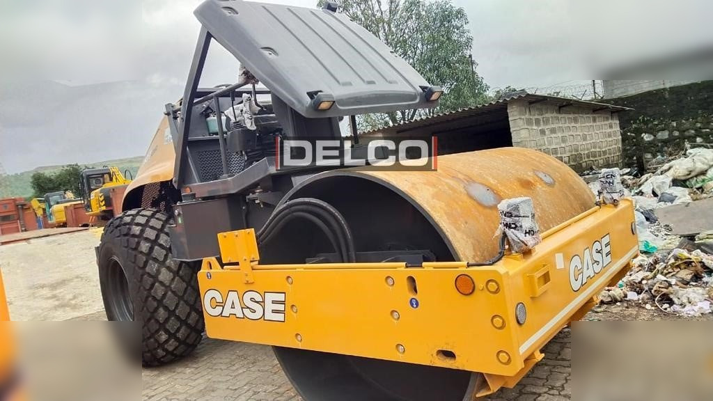 CASE 1107EX - Henger: 2 kép. CASE 1107EX - Henger: 2 kép.