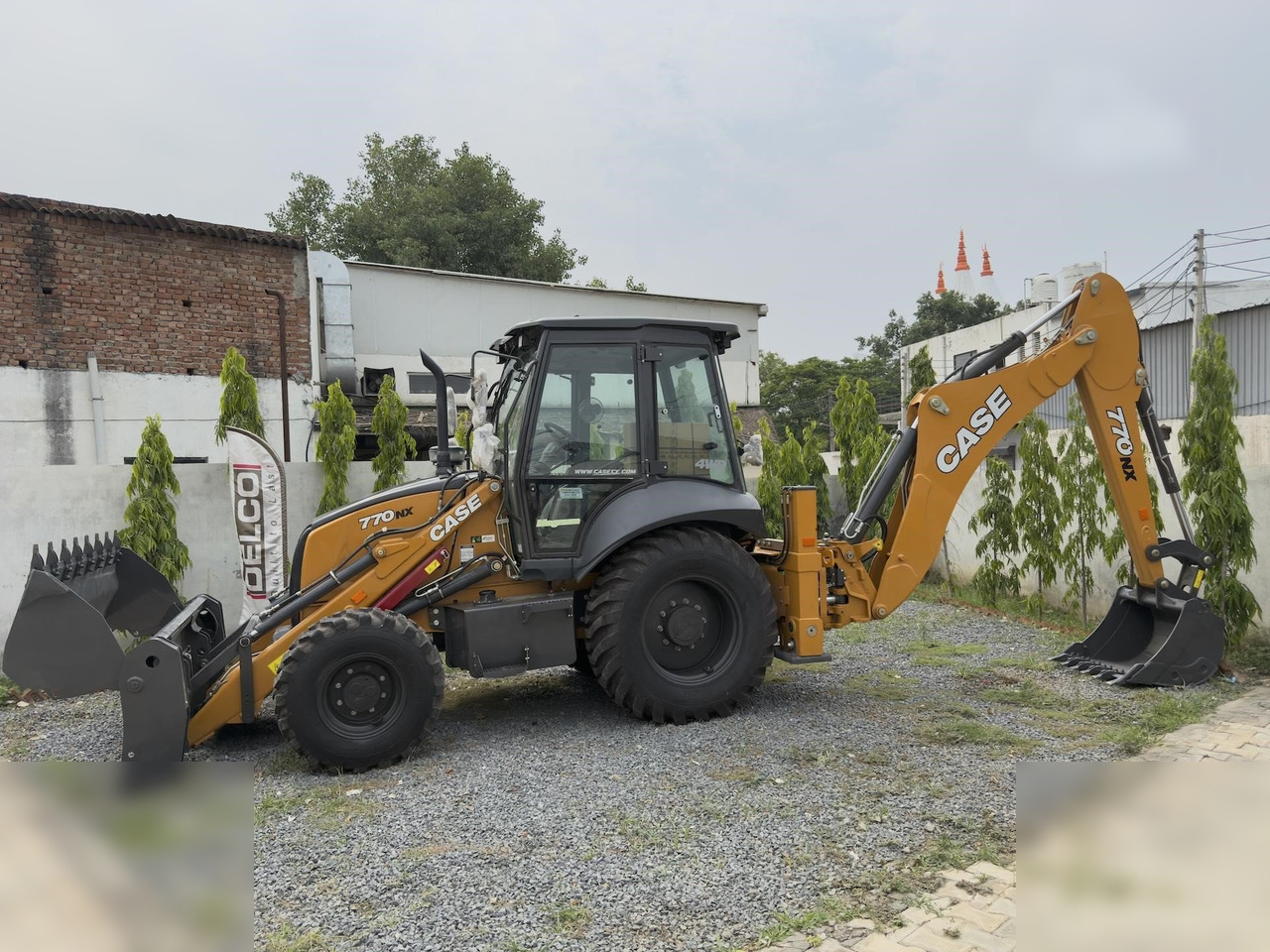 CASE 770NX MAGNUM - Kotrórakodó: 2 kép. CASE 770NX MAGNUM - Kotrórakodó: 2 kép.