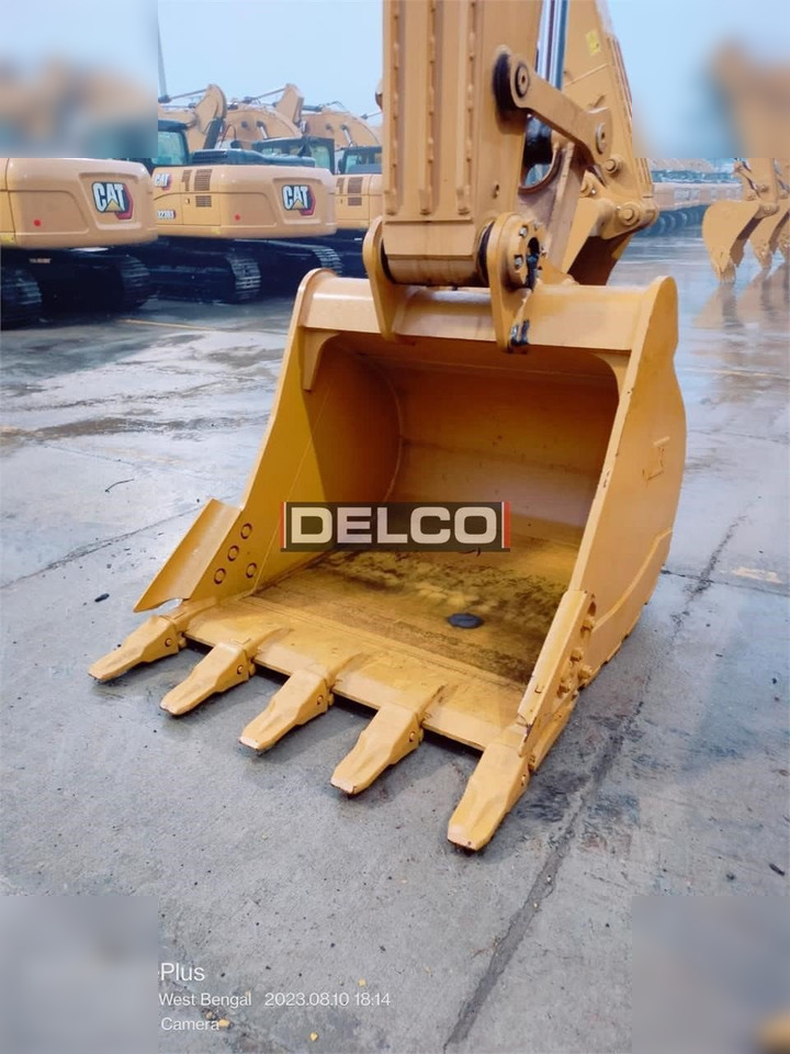 CATERPILLAR 330GC - Lánctalpas kotró: 4 kép. CATERPILLAR 330GC - Lánctalpas kotró: 4 kép.
