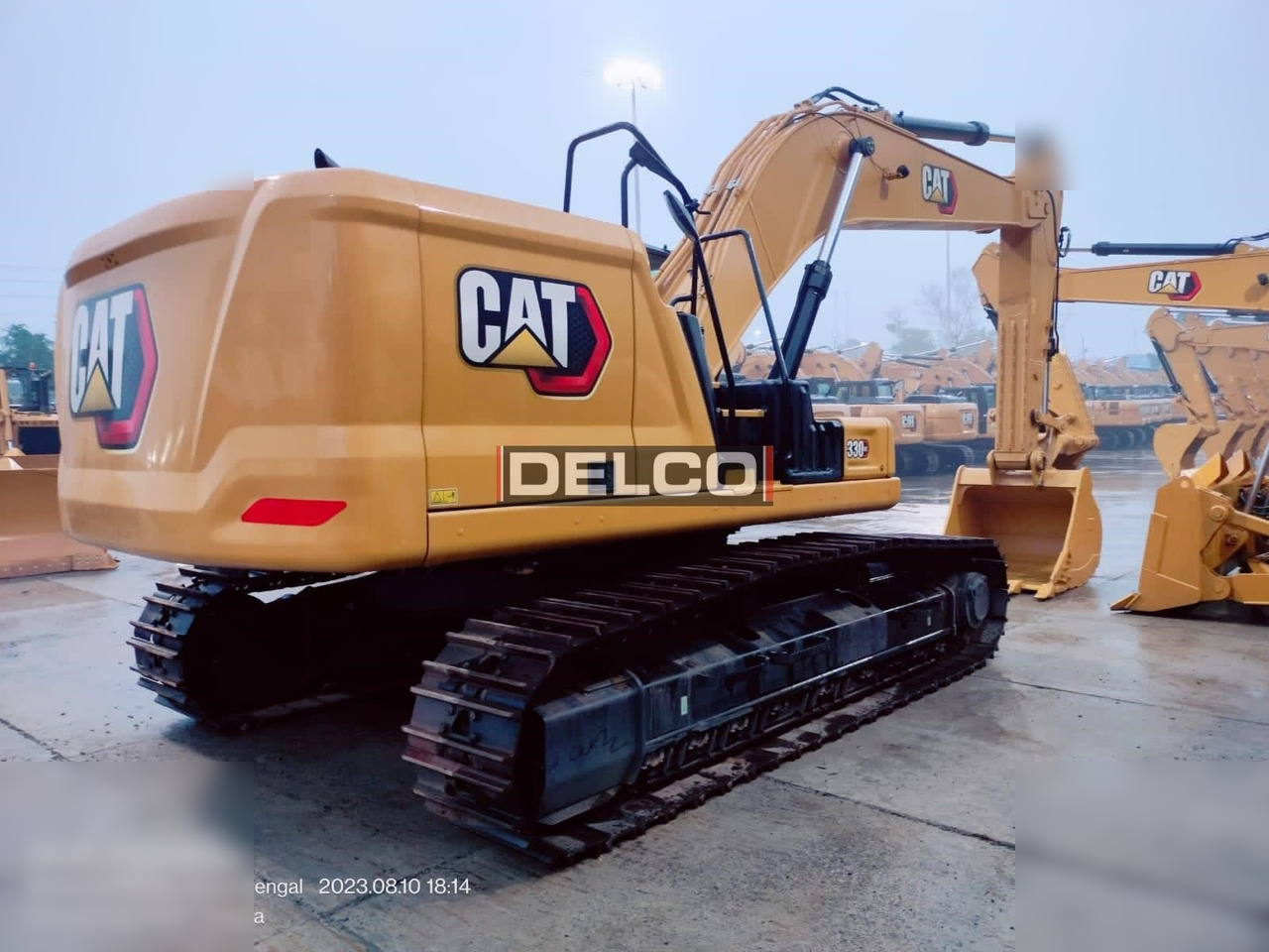 CATERPILLAR 330GC - Lánctalpas kotró: 4 kép. CATERPILLAR 330GC - Lánctalpas kotró: 4 kép.
