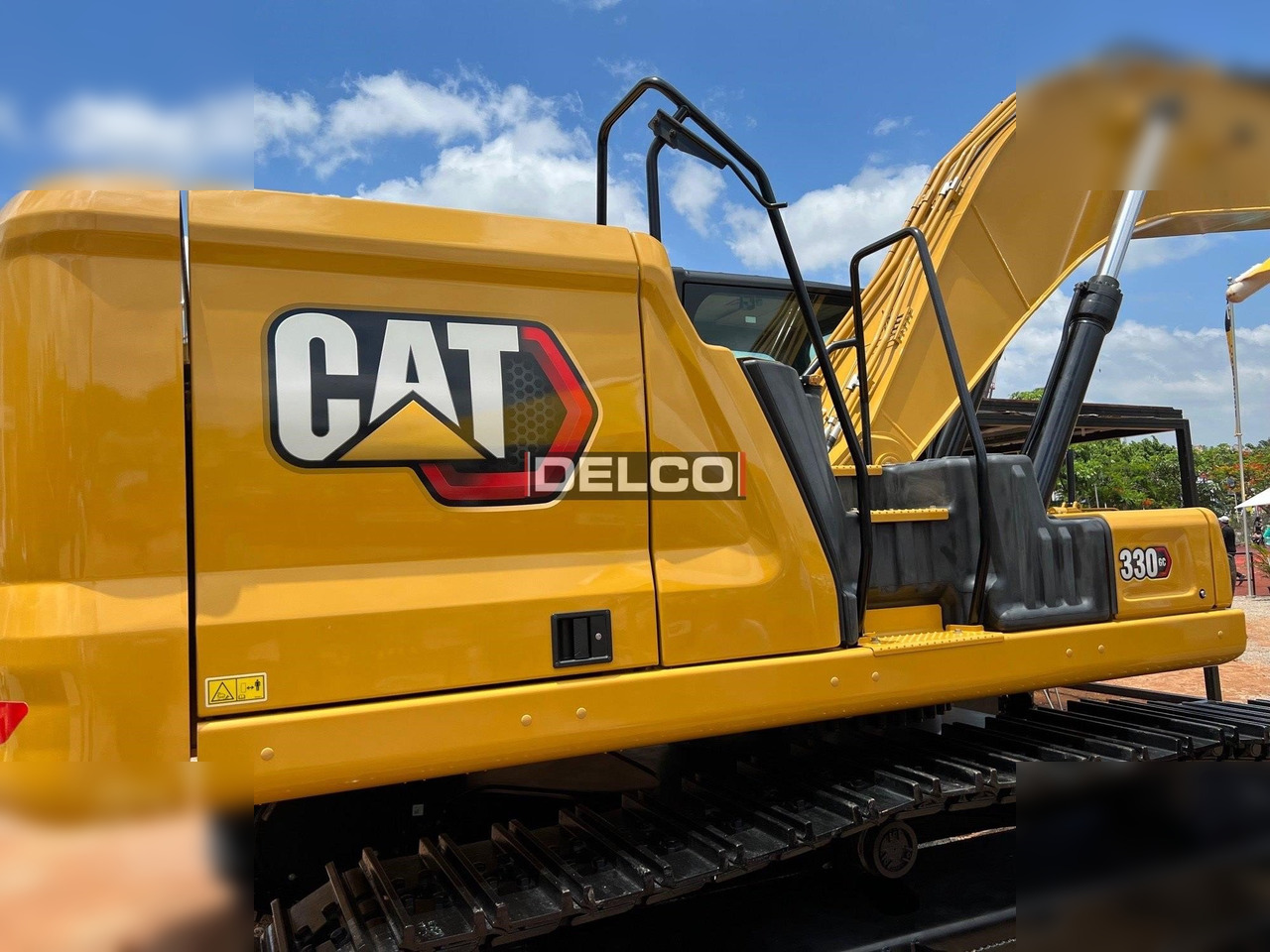 CATERPILLAR 330GC - Lánctalpas kotró: 1 kép. CATERPILLAR 330GC - Lánctalpas kotró: 1 kép.