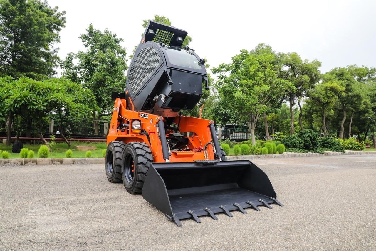 DELCO SSL175 - Mini homlokrakodó: 3 kép. DELCO SSL175 - Mini homlokrakodó: 3 kép.