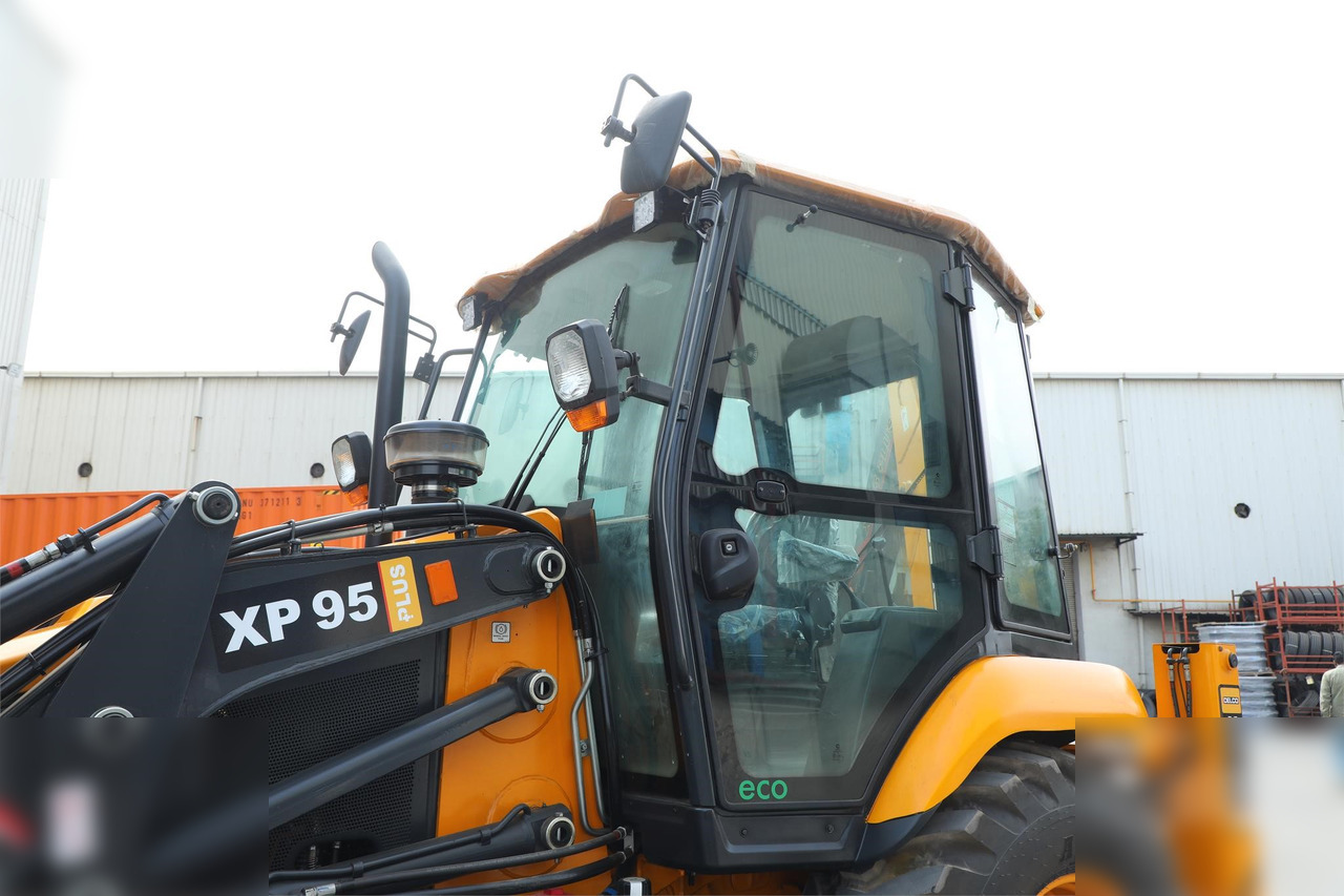 DELCO XP95 PLUS - Kotrórakodó: 4 kép. DELCO XP95 PLUS - Kotrórakodó: 4 kép.