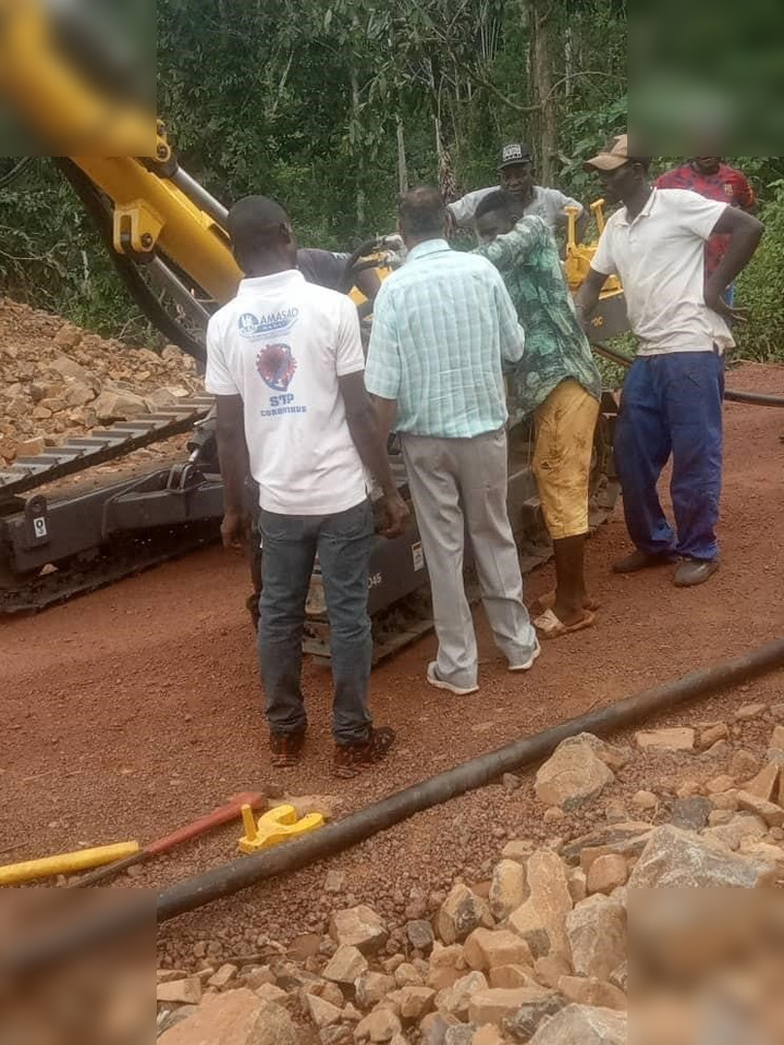 EPIROC AIRROC D40 - Fúrógép: 5 kép. EPIROC AIRROC D40 - Fúrógép: 5 kép.