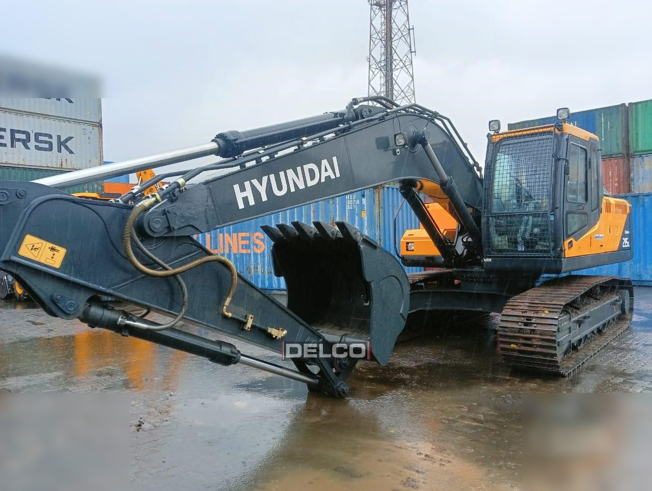 HYUNDAI ROBEX 215L SMART - Lánctalpas kotró: 1 kép. HYUNDAI ROBEX 215L SMART - Lánctalpas kotró: 1 kép.