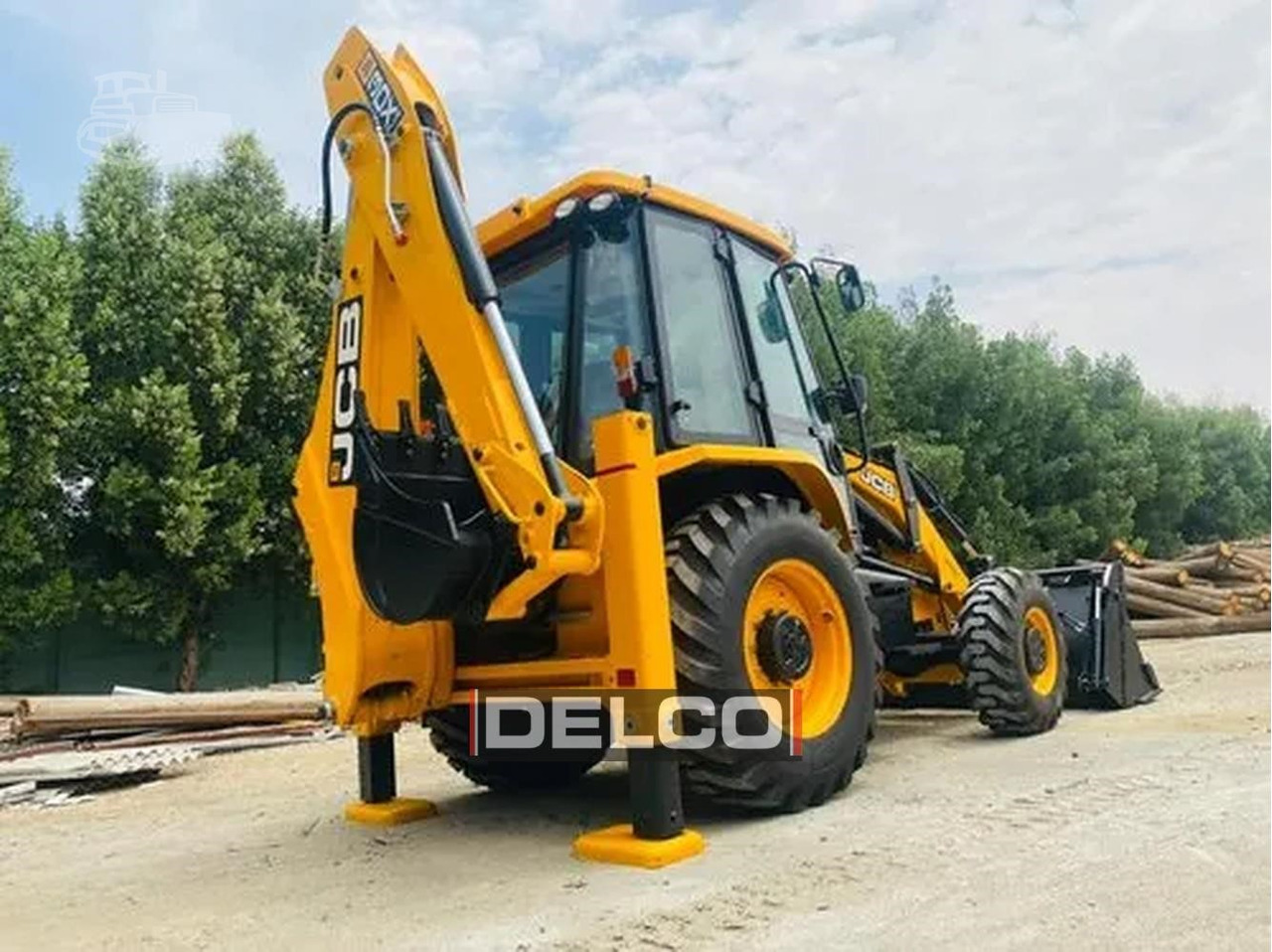 JCB 3DX SUPER - Kotrórakodó: 3 kép. JCB 3DX SUPER - Kotrórakodó: 3 kép.
