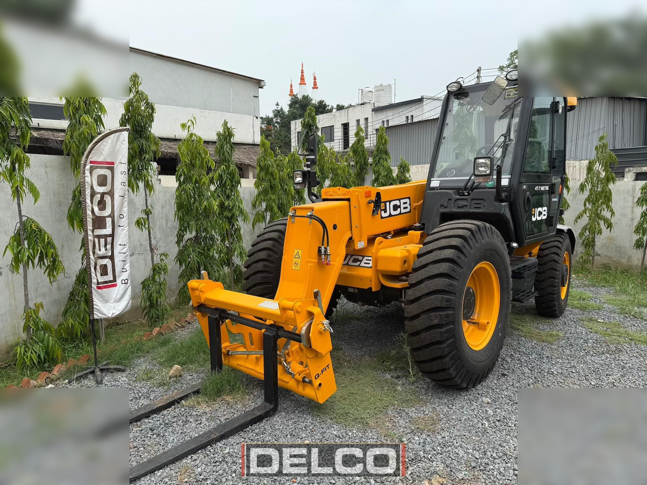 JCB 540-70 - Teleszkópos rakodó: 3 kép. JCB 540-70 - Teleszkópos rakodó: 3 kép.