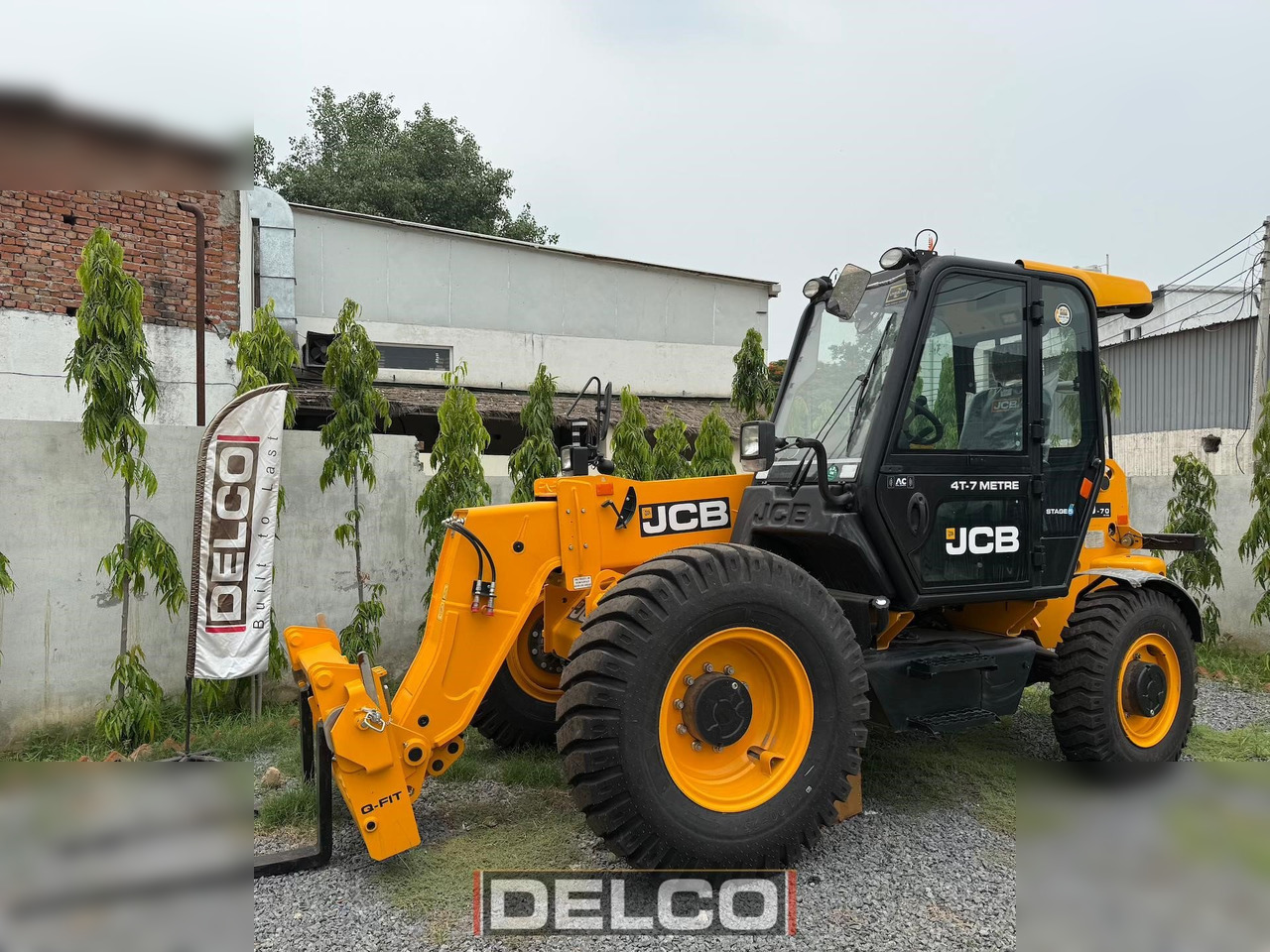JCB 540-70 - Teleszkópos rakodó: 2 kép. JCB 540-70 - Teleszkópos rakodó: 2 kép.