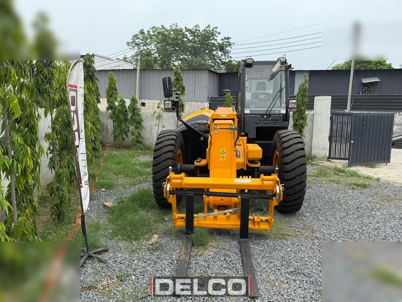 JCB 540-70 - Teleszkópos rakodó: 4 kép. JCB 540-70 - Teleszkópos rakodó: 4 kép.
