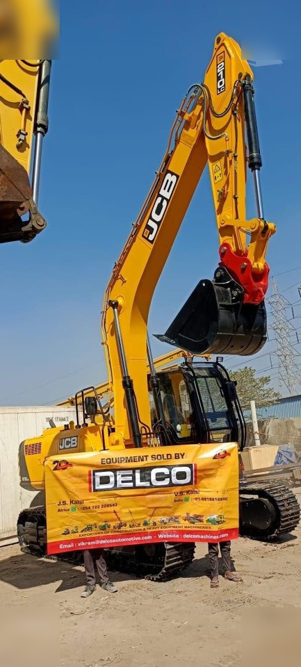 JCB JS210 LC - Lánctalpas kotró: 4 kép. JCB JS210 LC - Lánctalpas kotró: 4 kép.