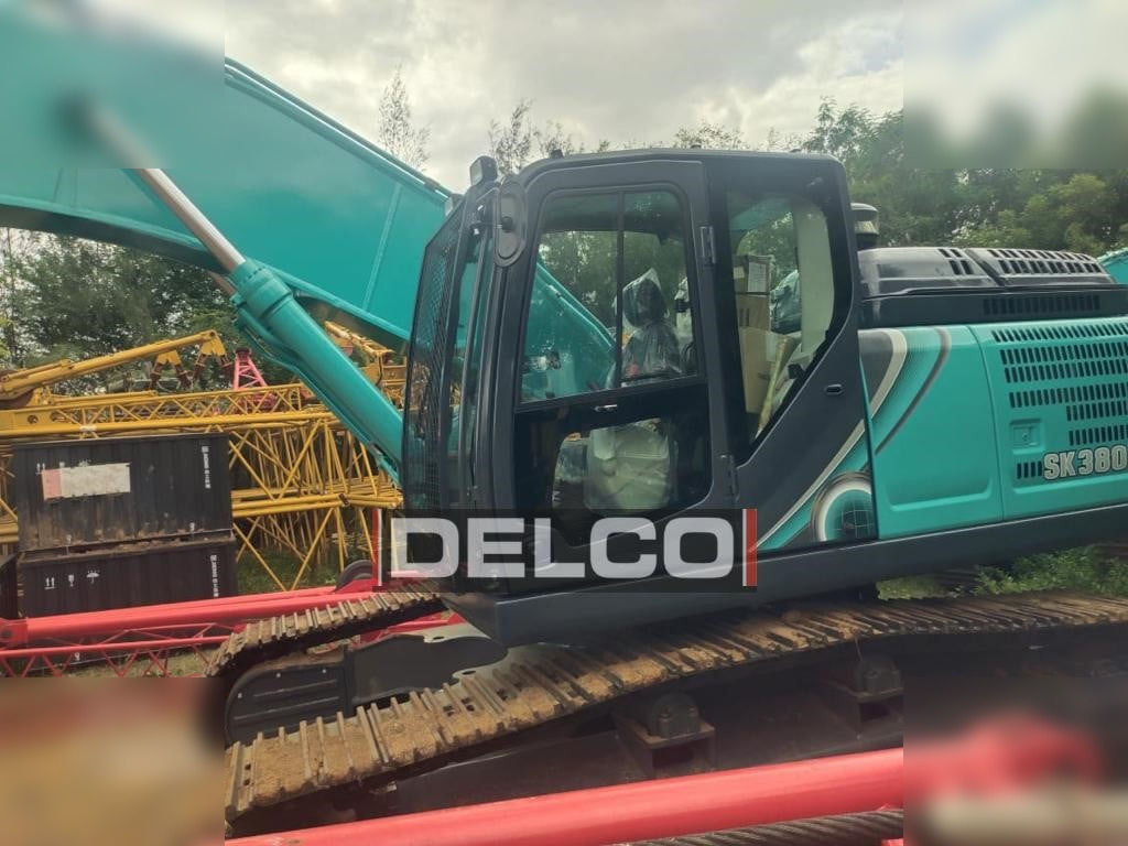 KOBELCO SK380XD LC-10 - Lánctalpas kotró: 3 kép. KOBELCO SK380XD LC-10 - Lánctalpas kotró: 3 kép.