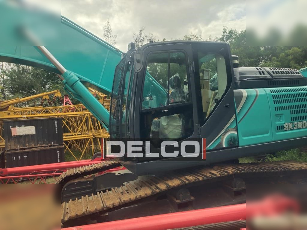 KOBELCO SK380XD LC-10 - Lánctalpas kotró: 4 kép. KOBELCO SK380XD LC-10 - Lánctalpas kotró: 4 kép.