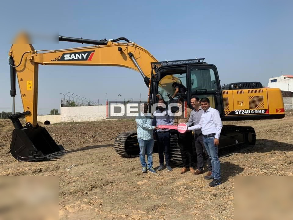 SANY SY240C-9HD - Lánctalpas kotró: 2 kép. SANY SY240C-9HD - Lánctalpas kotró: 2 kép.