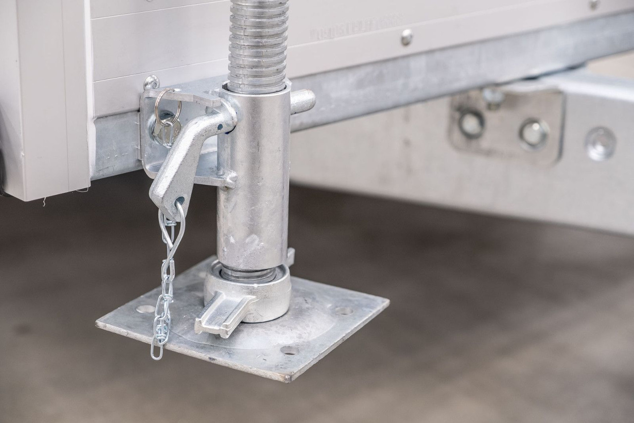 Esselmann Kühlanhänger 5 - Pótkocsi hűtős: 4 kép. Esselmann Kühlanhänger 5 - Pótkocsi hűtős: 4 kép.