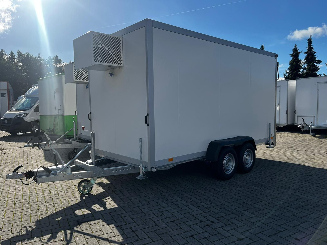 Esselmann Kühlanhänger FT6 - Pótkocsi hűtős: 2 kép. Esselmann Kühlanhänger FT6 - Pótkocsi hűtős: 2 kép.