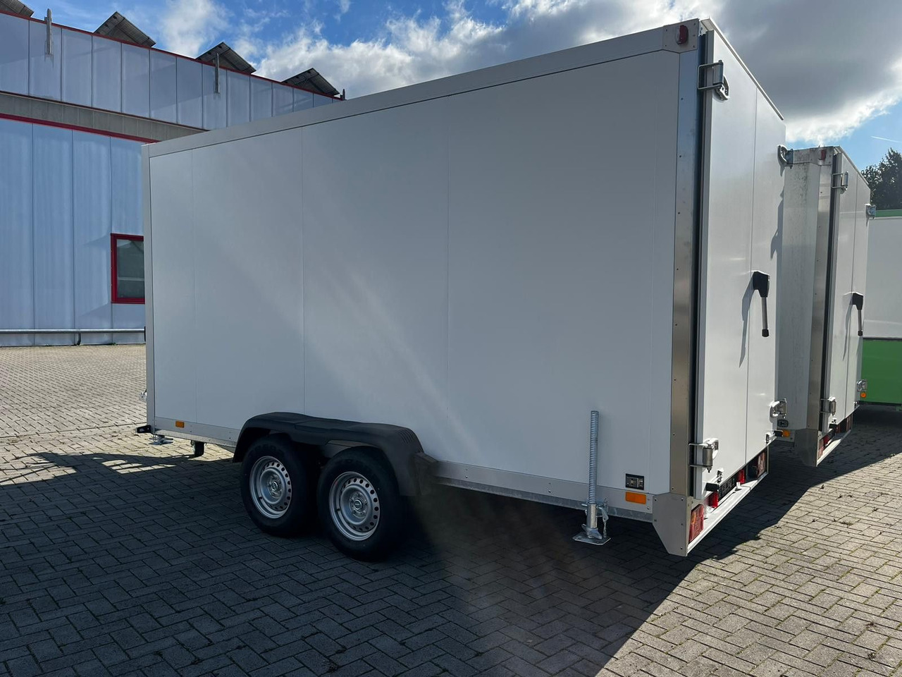 Esselmann Kühlanhänger FT6 - Pótkocsi hűtős: 3 kép. Esselmann Kühlanhänger FT6 - Pótkocsi hűtős: 3 kép.