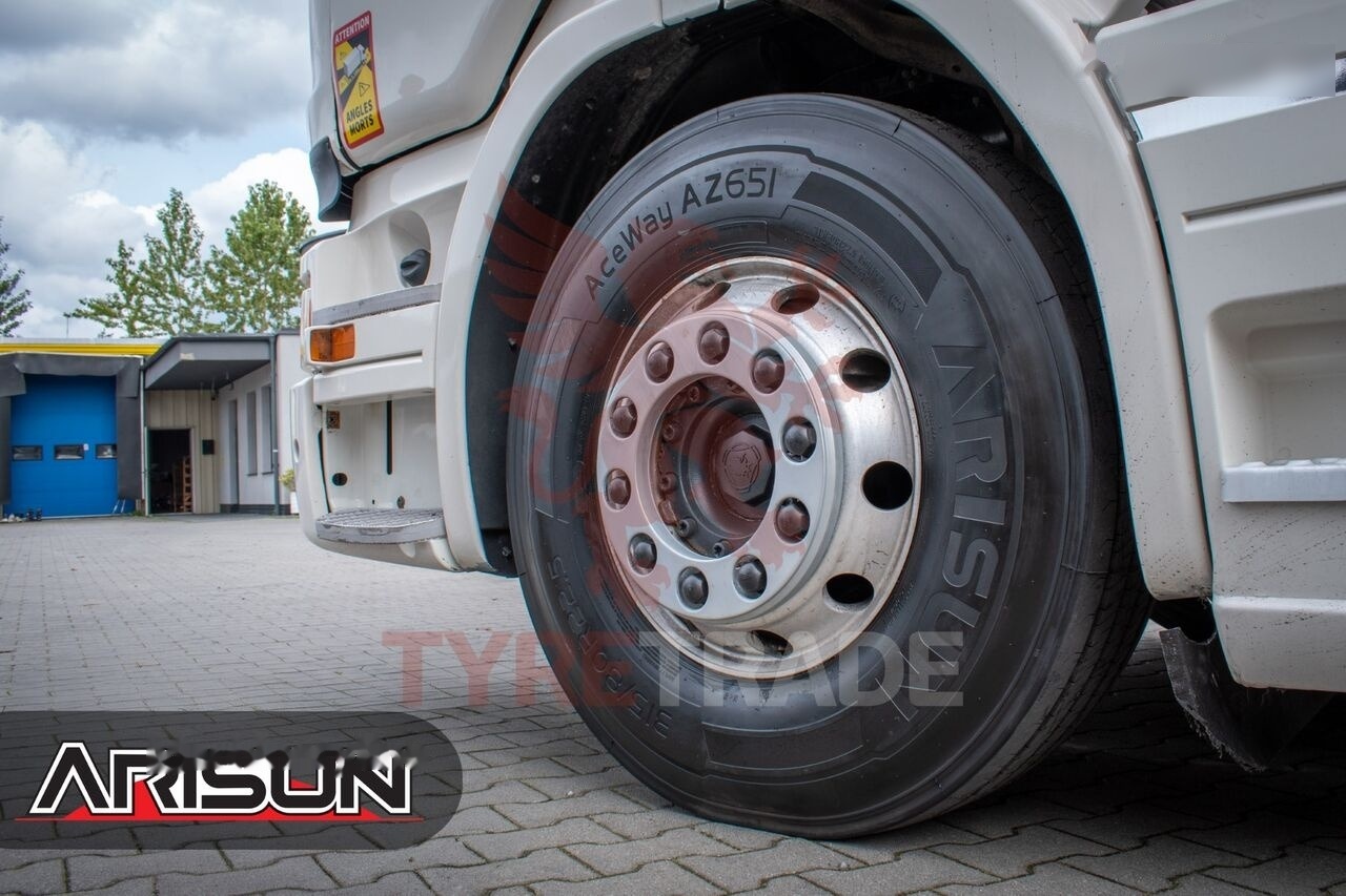 Arisun 315/70R22.5 AceWay AZ651 20PR 156/150L M+S 3PMSF FRONT - Gumiabroncs - Teherautó: 3 kép. Arisun 315/70R22.5 AceWay AZ651 20PR 156/150L M+S 3PMSF FRONT - Gumiabroncs - Teherautó: 3 kép.