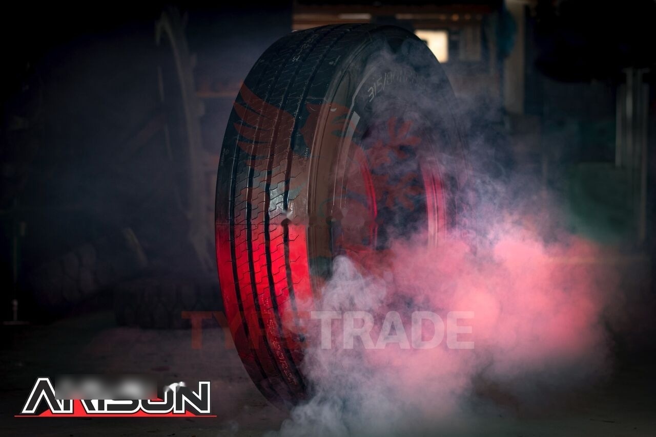 Arisun 315/80R22.5 AceWay AZ651 18PR 156/153L M S 3PMSF FRONT - Gumiabroncs - Teherautó: 5 kép. Arisun 315/80R22.5 AceWay AZ651 18PR 156/153L M S 3PMSF FRONT - Gumiabroncs - Teherautó: 5 kép.