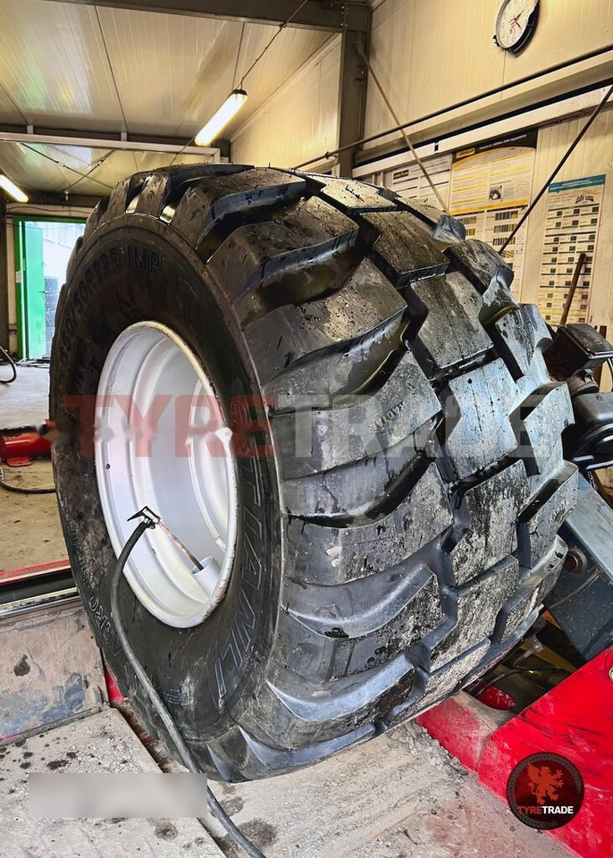 Tianli 710/50R30.5 AGRO GRIP HD STEEL BELT 176D TL - Gumiabroncs - Mezőgazdasági pótkocsi: 1 kép. Tianli 710/50R30.5 AGRO GRIP HD STEEL BELT 176D TL - Gumiabroncs - Mezőgazdasági pótkocsi: 1 kép.
