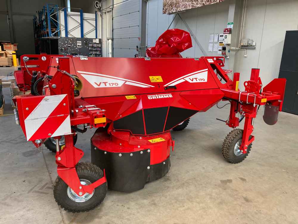 Grimme VT 170 - Szőlőkombájn: 1 kép. Grimme VT 170 - Szőlőkombájn: 1 kép.