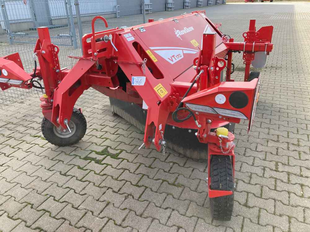 Grimme VT 170 - Burgonya szárzúzó: 3 kép. Grimme VT 170 - Burgonya szárzúzó: 3 kép.