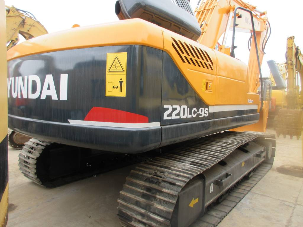 Hyundai DH220LC-9S - Lánctalpas kotró: 1 kép. Hyundai DH220LC-9S - Lánctalpas kotró: 1 kép.