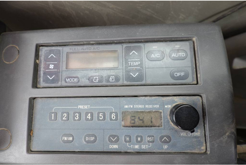 Lánctalpas kotró Hitachi ZX 210 LC-3 mono, airco, CW30: 20 kép.