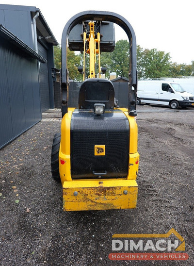 JCB 403 Zeer nette shovel met hydraulische snelwissel en bak en palletvorken 120cm lang - Rakodógép: 3 kép. JCB 403 Zeer nette shovel met hydraulische snelwissel en bak en palletvorken 120cm lang - Rakodógép: 3 kép.