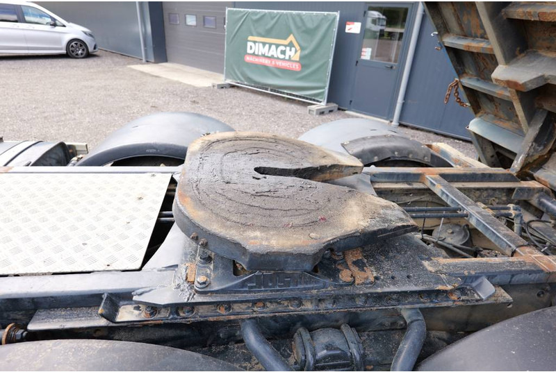 MAN TGA 26.440 6x4 kipper - fifth wheel - euro4 - Billenőplatós teherautó: 4 kép. MAN TGA 26.440 6x4 kipper - fifth wheel - euro4 - Billenőplatós teherautó: 4 kép.